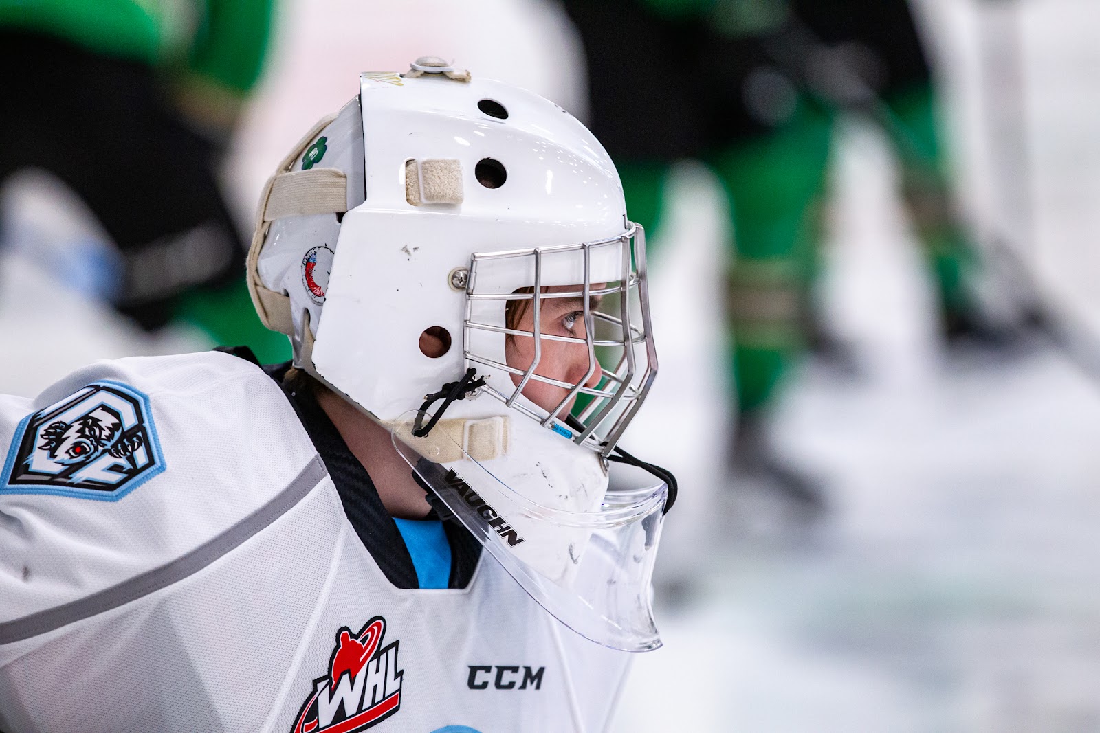 A side shot of Noah Stenvig in his Winnipeg ICE goalie gear